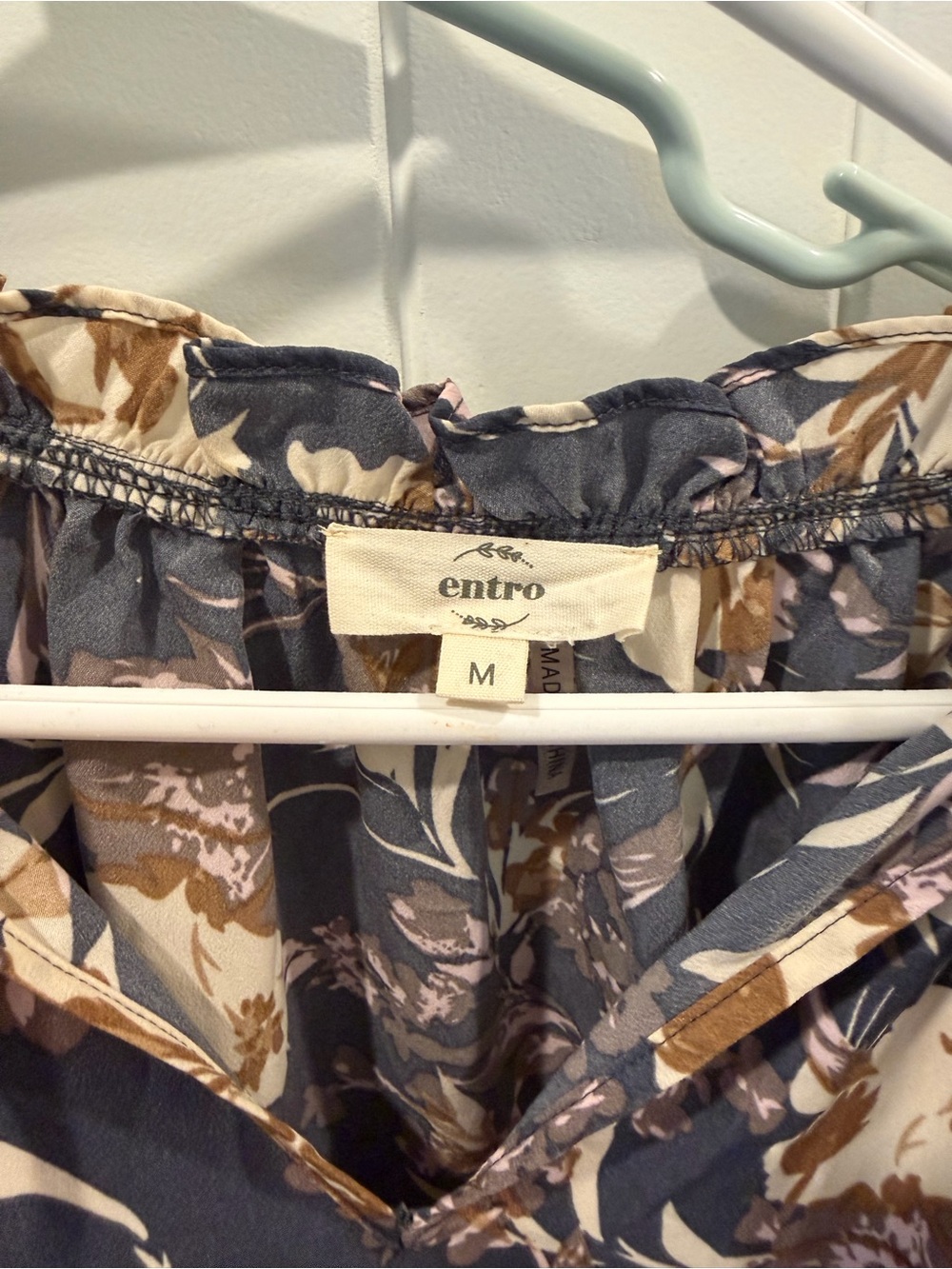 entro Navy Floral & Cream Tiered Maxi Dress - Picture 4 of 4